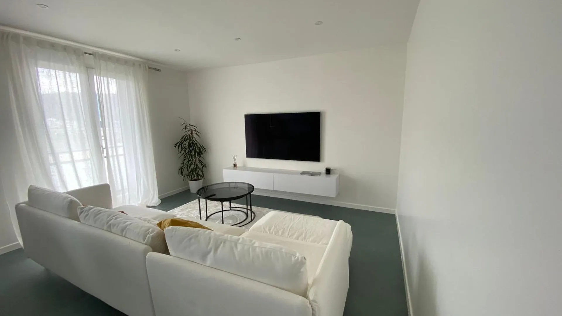 Spatieux T3 60M2 Annecy - Parking Prive - Wifi - Netflix